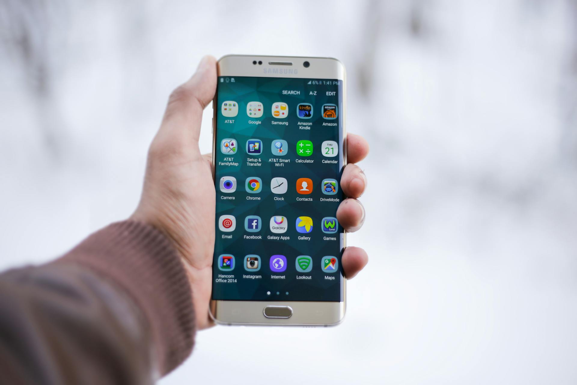 10 Simple Phone Tricks Most People Don’t Know